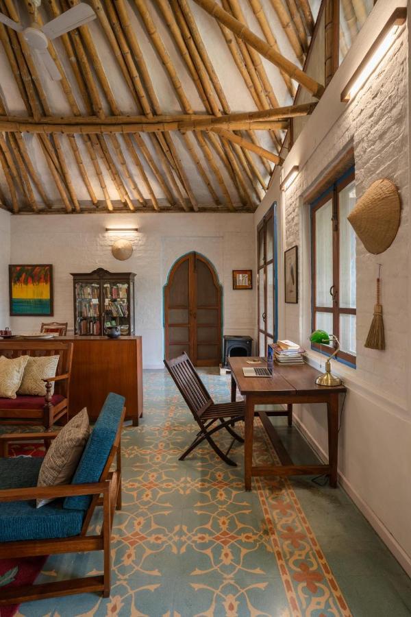 Lohonostays Bamboo House Sadhrana Bagh グルガウン エクステリア 写真